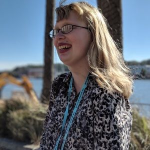 Meet your Posher, Dakota